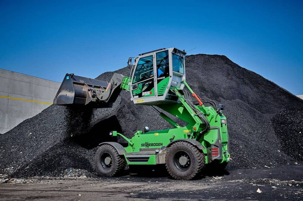 csm_sennebogen-telehandler-355-coal-handling-elevating-cab_9b44ace9a5